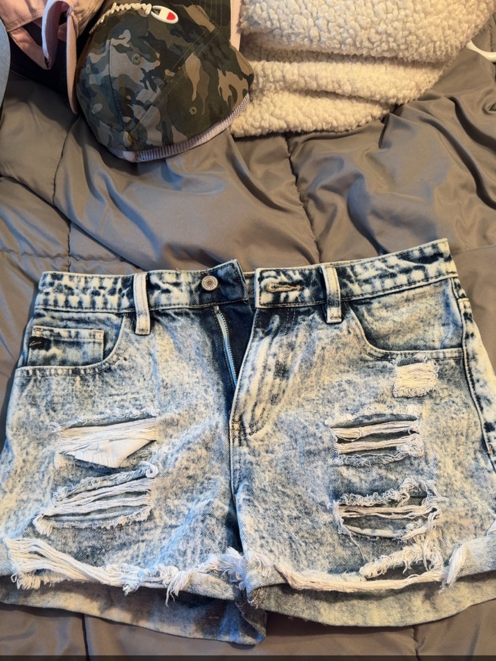 Kancan shorts size 27